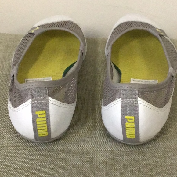 Puma white and gray slip on flats nice shape - Picture 7 of 12